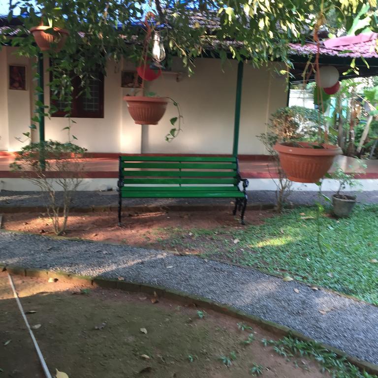 Palm Grove Service Villa Kochi Exterior foto
